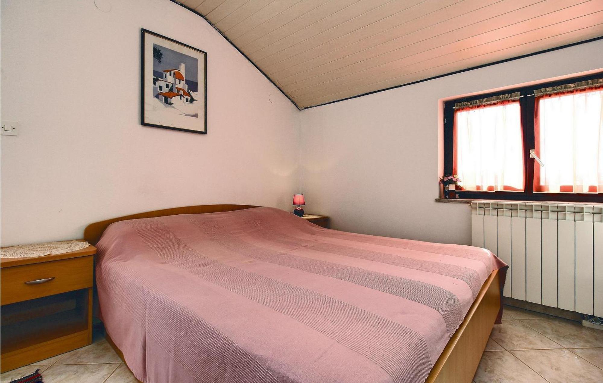 Gorgeous Apartment In Umag With Wifi Bagian luar foto